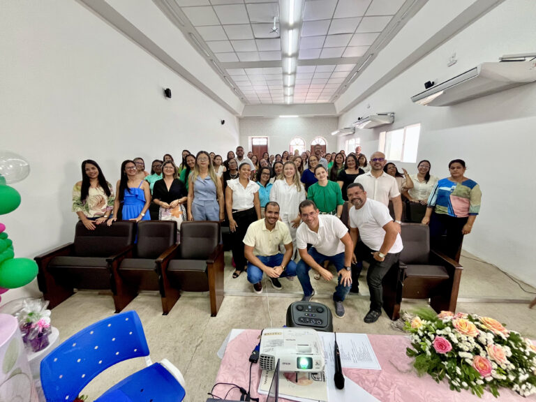 Secretaria de Educação realiza encontro pedagógico com gestores e coordenadores da rede municipal de ensino